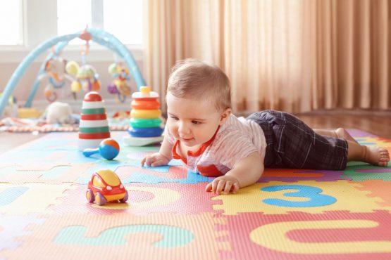 A Quick Guide On How To Clean Your Baby Playmat