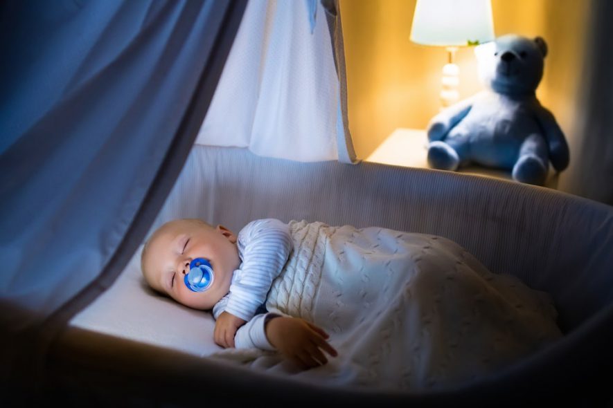 can baby sleep with a pacifier; it reduces sleep related infant deaths